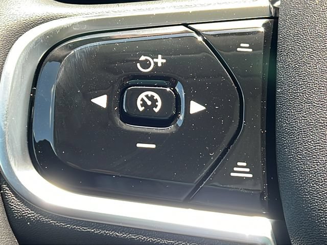 New 2026 Volvo XC60 B5 Core AWD/4WD image 21