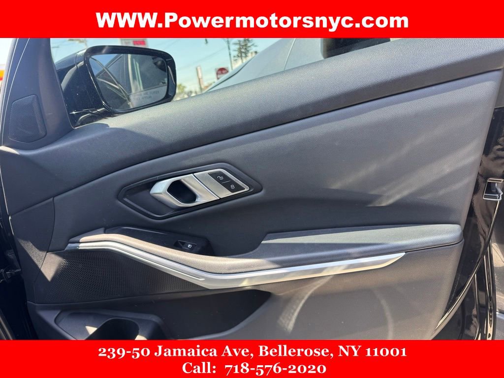Used 2019 BMW 330i xDrive Sedan w/ Driving Assistance Package AWD/4WD image 27