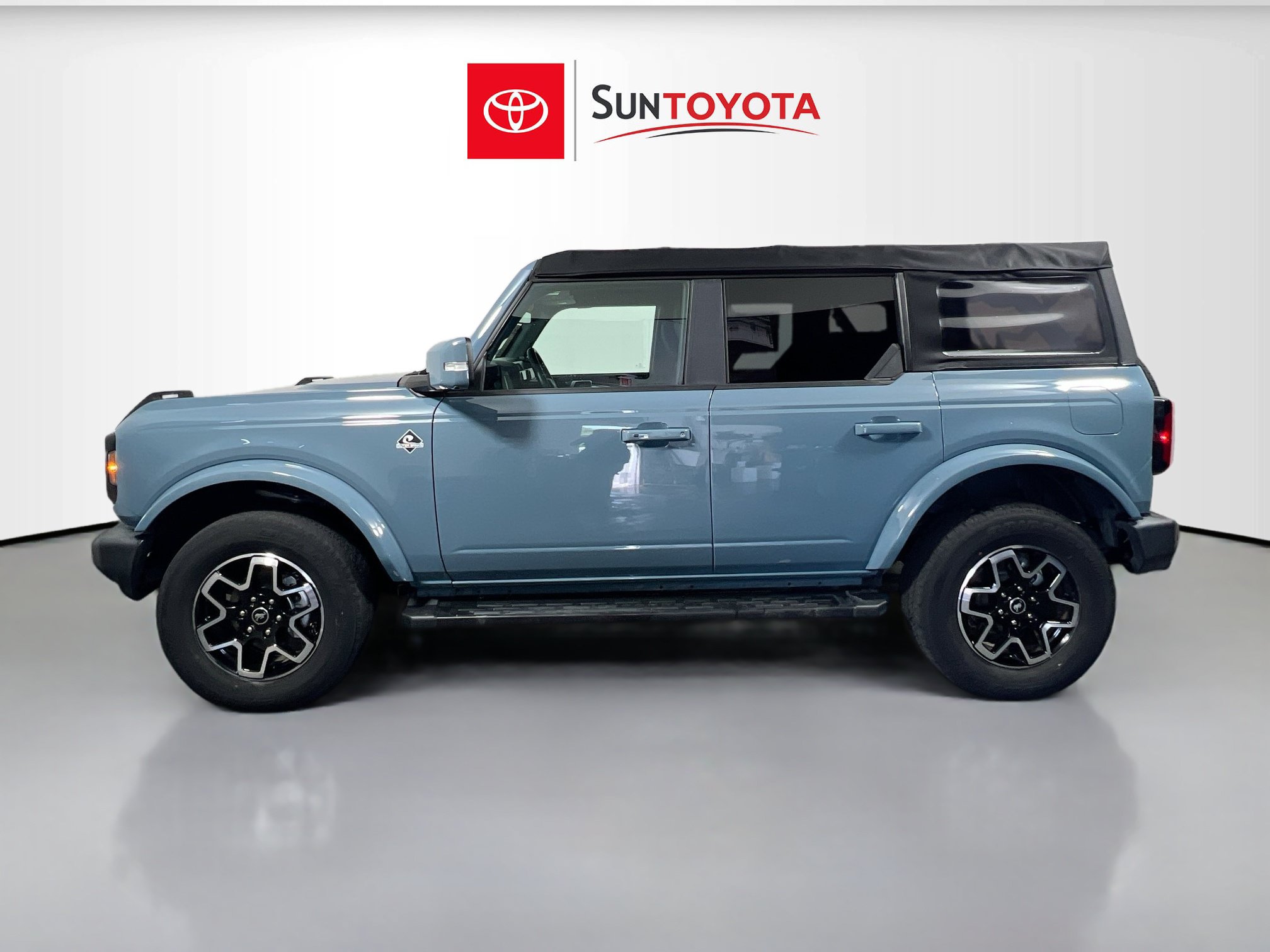 Used 2021 Ford Bronco Outer Banks AWD/4WD image 7