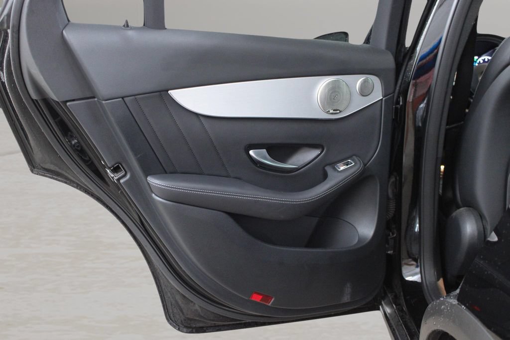 Used 2021 Mercedes-Benz GLC 300 image 24