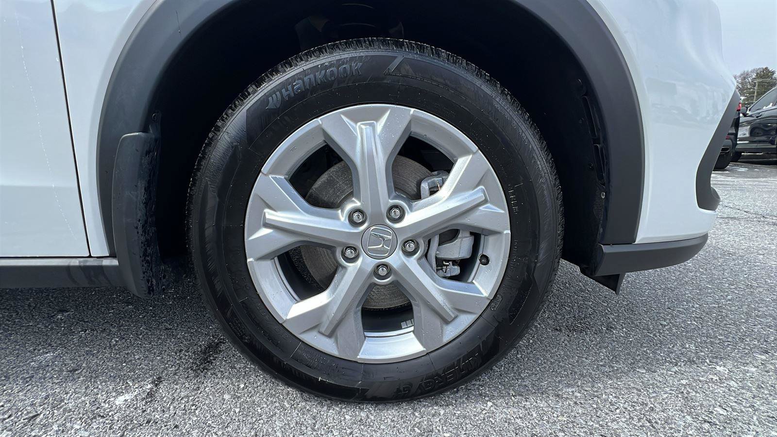 Certified 2025 Honda HR-V LX image 11