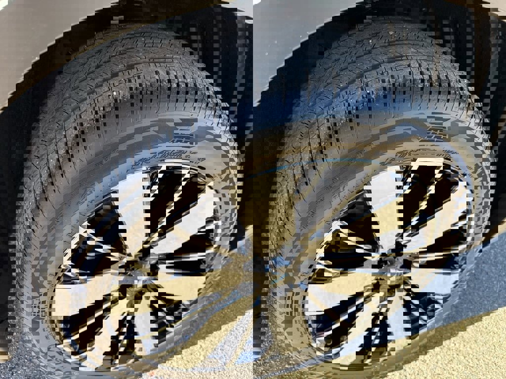 New 2025 Mitsubishi Outlander SE image 13