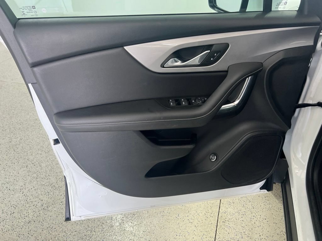 Used 2023 Chevrolet Blazer LT w/ Convenience Package FWD image 19