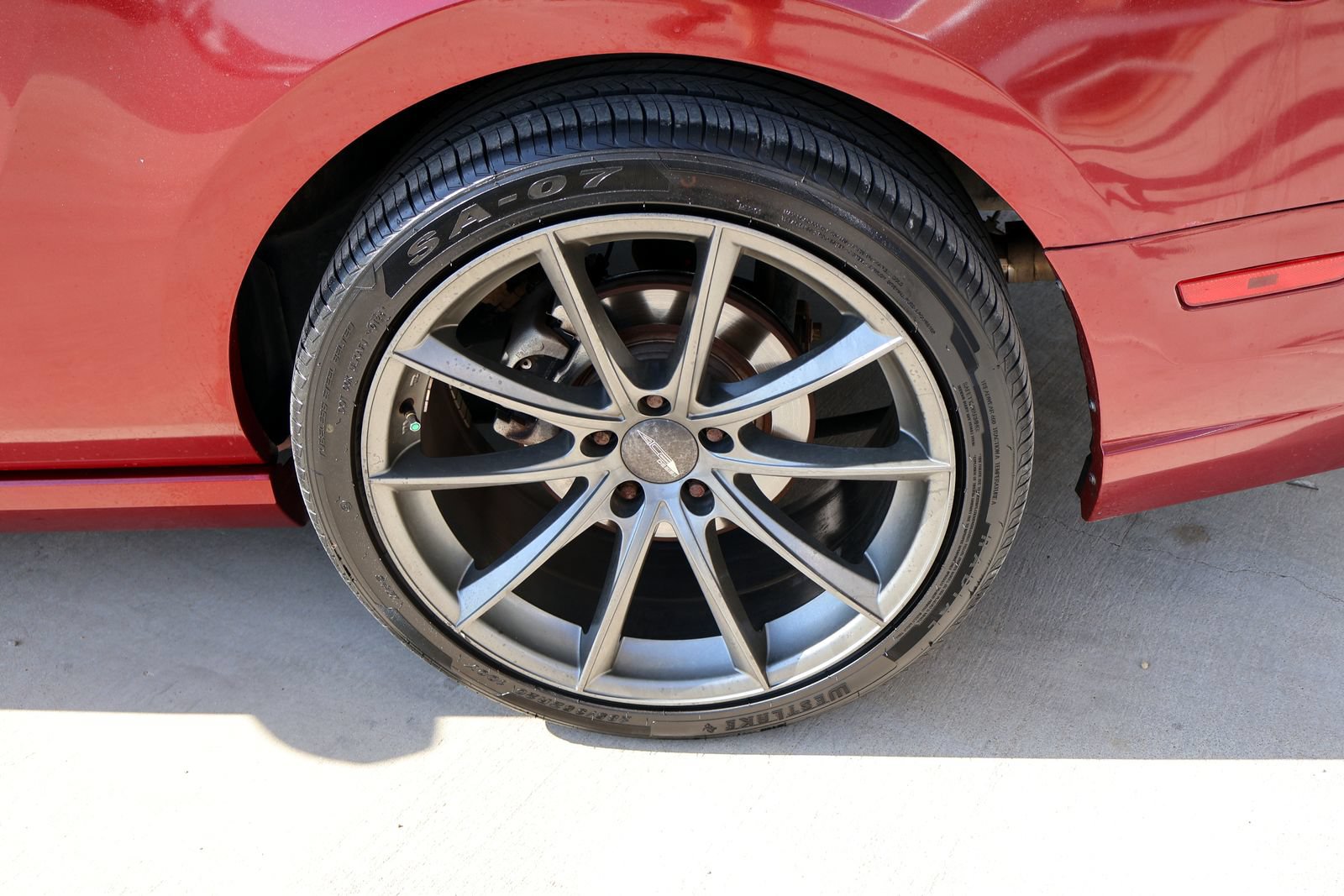 Used 2014 Ford Mustang Coupe RWD image 9