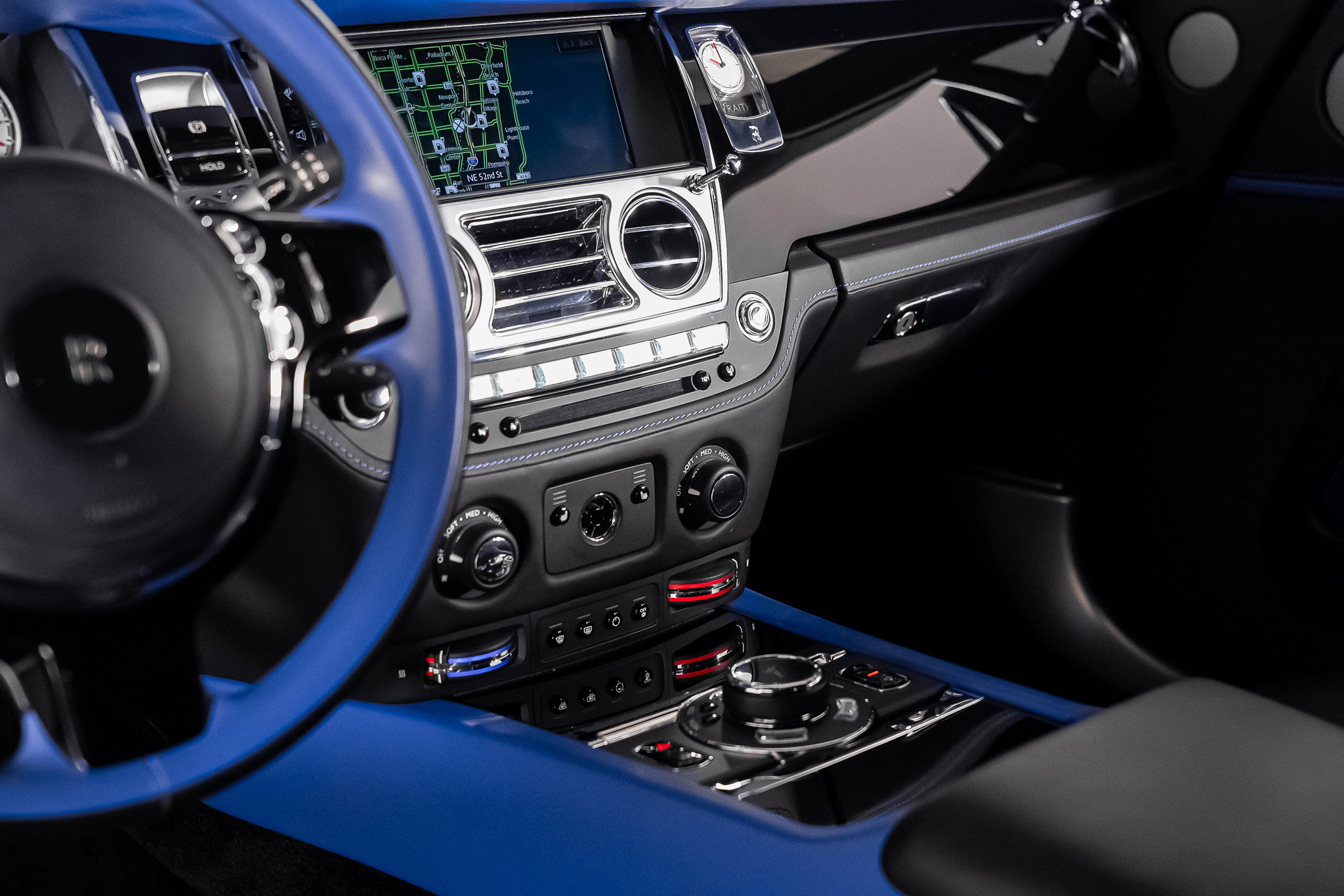 Used 2020 Rolls-Royce Wraith RWD image 45