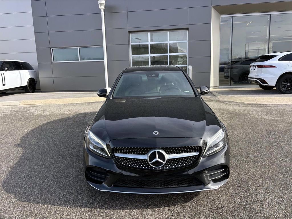 Used 2020 Mercedes-Benz C 300 4MATIC Sedan image 2