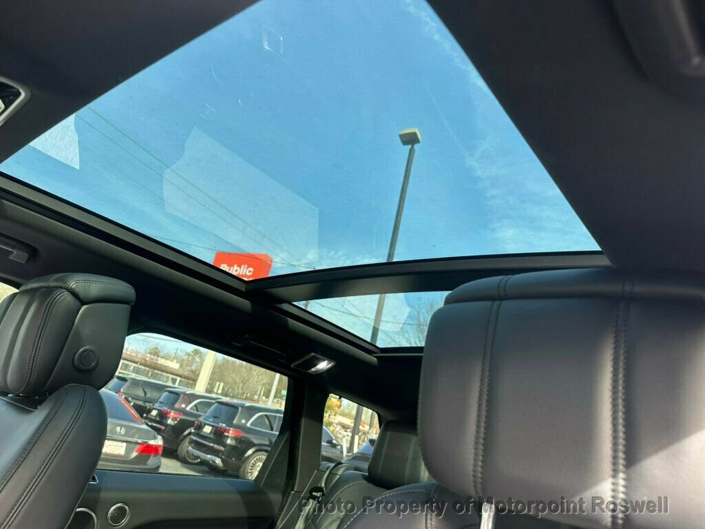 Used 2018 Land Rover Range Rover Sport HSE Dynamic image 19