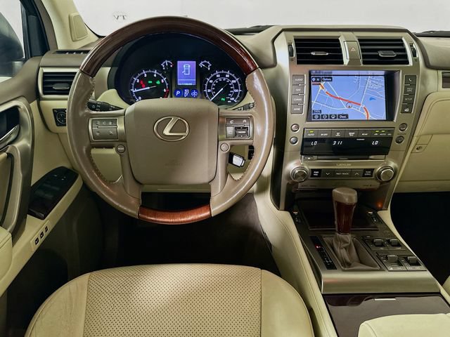 Used 2016 Lexus GX 460 Luxury w/ Preferred Accessory Package AWD/4WD image 24