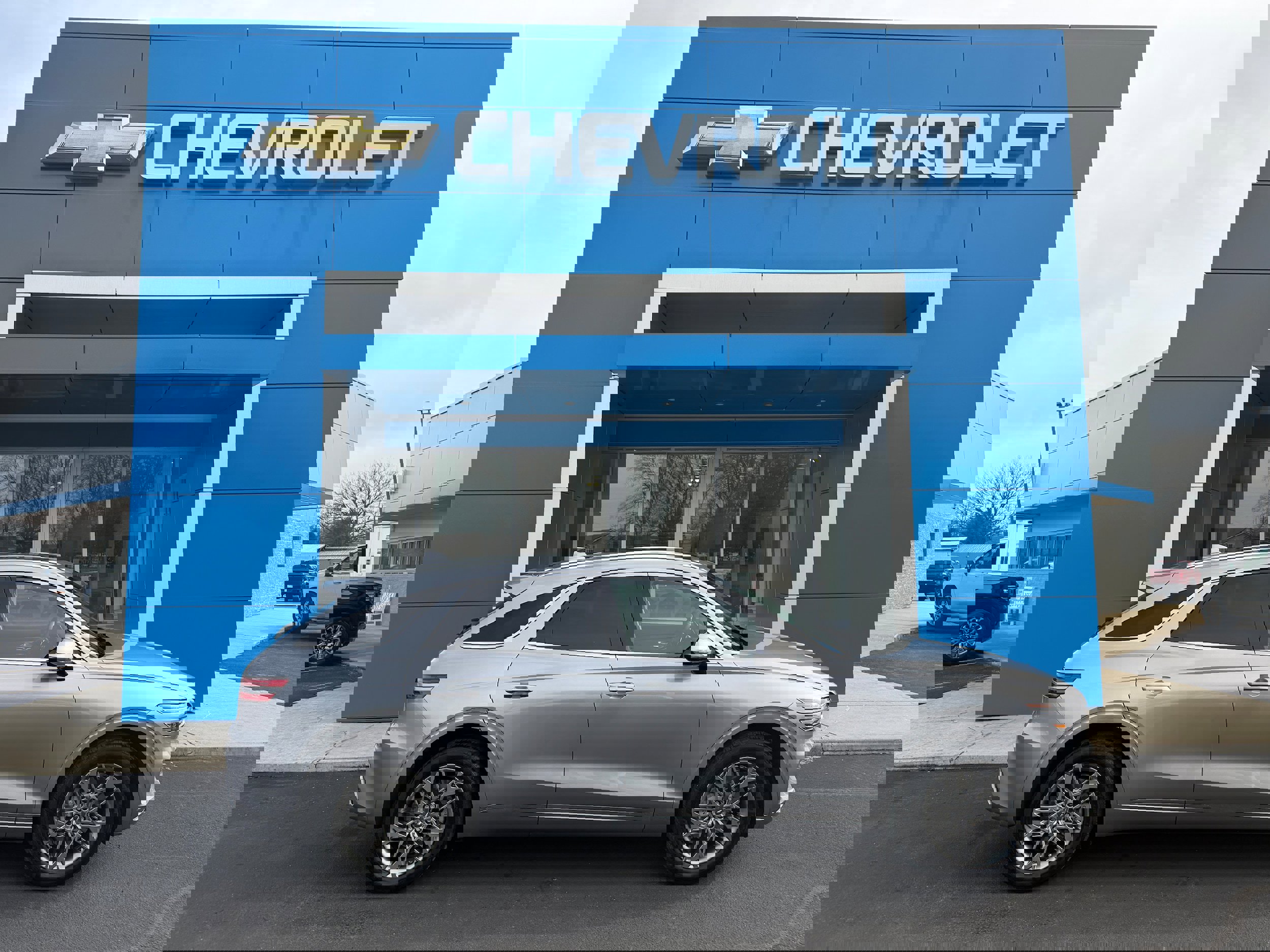 Used 2023 Genesis GV70 2.5T w/ Select Package image 1