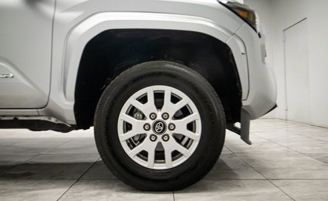 Used 2024 Toyota Tacoma SR5 image 32