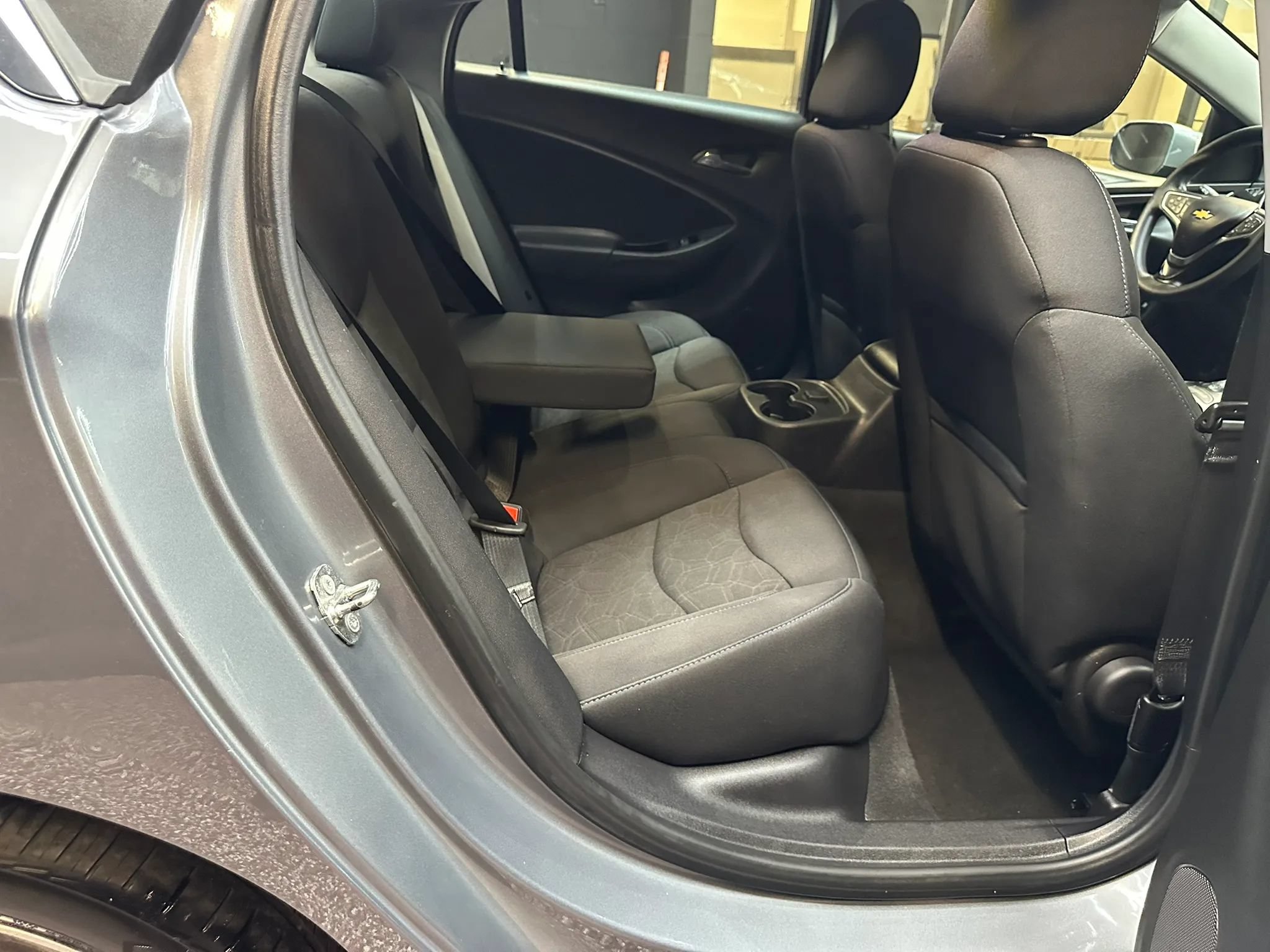 Used 2018 Chevrolet Volt LT FWD image 28