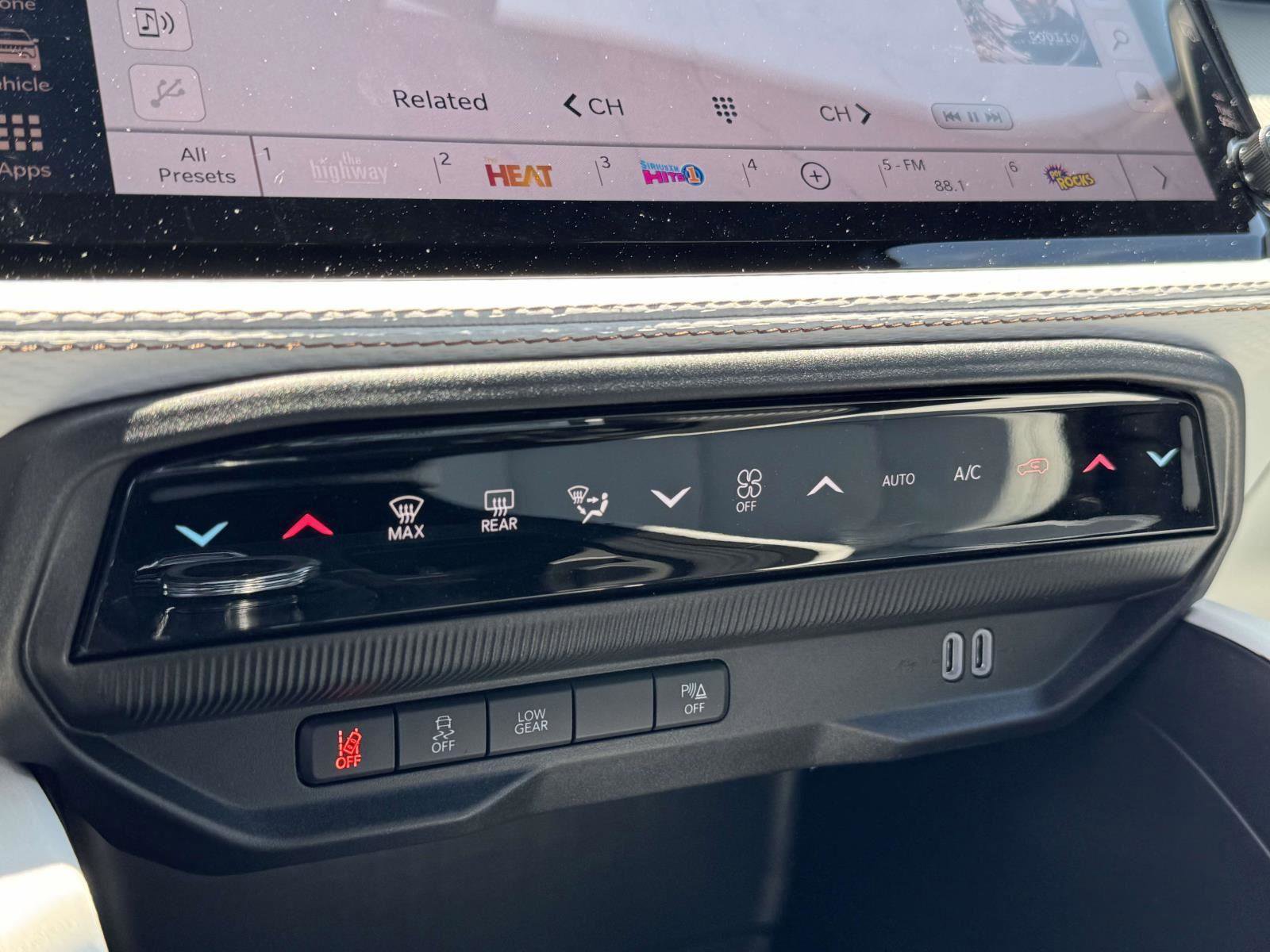 New 2026 Jeep Cherokee Limited AWD/4WD image 5