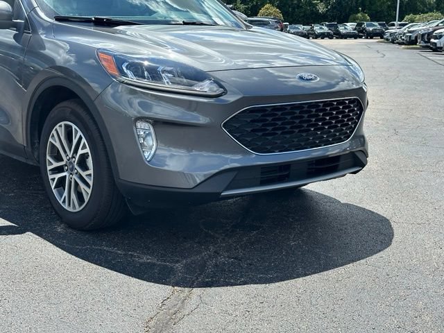 Used 2022 Ford Escape SEL w/ Technology Package AWD/4WD image 2