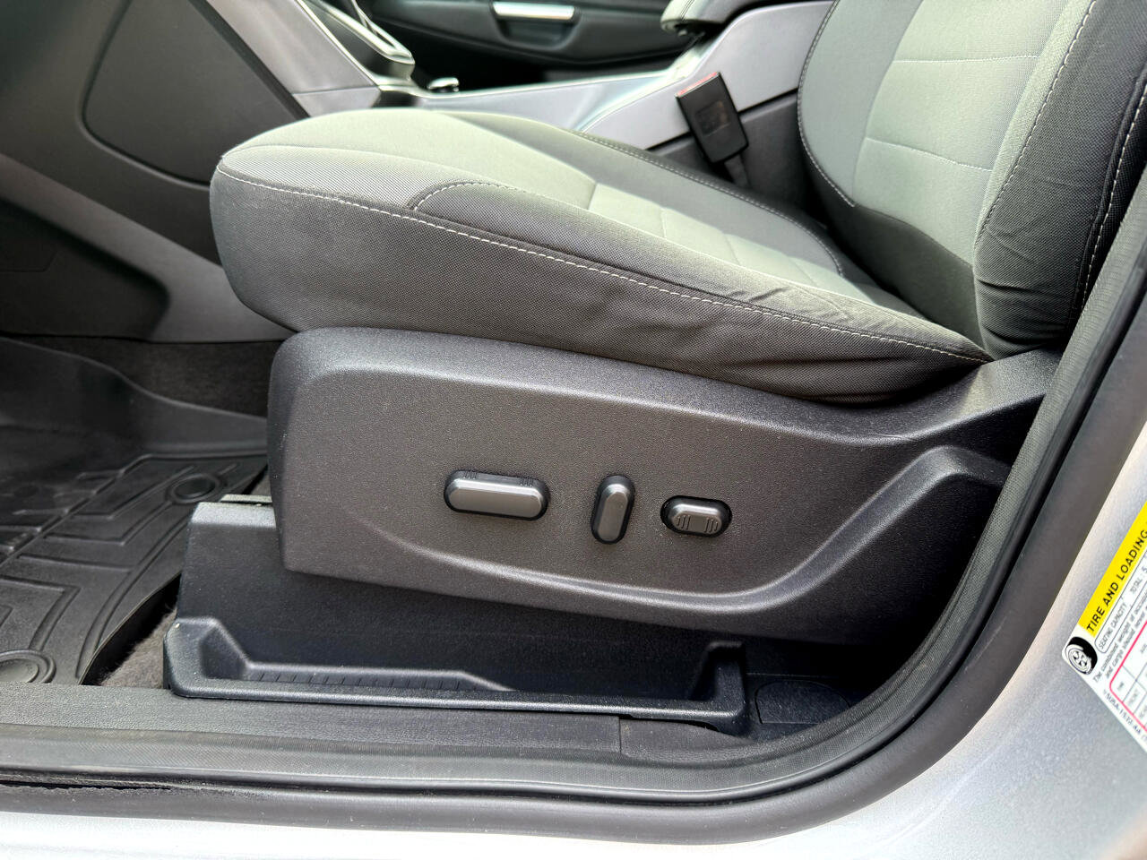 Used 2016 Ford Escape SE image 15