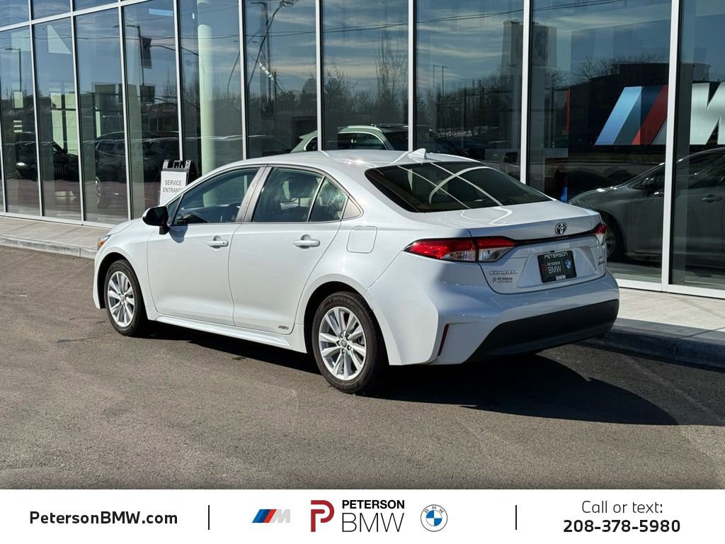 Used 2025 Toyota Corolla LE w/ LE Premium Package image 3