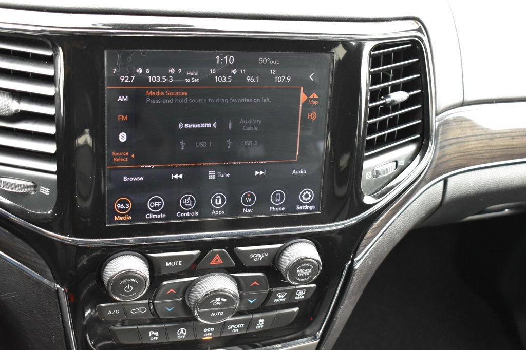 Used 2020 Jeep Grand Cherokee Overland RWD image 31