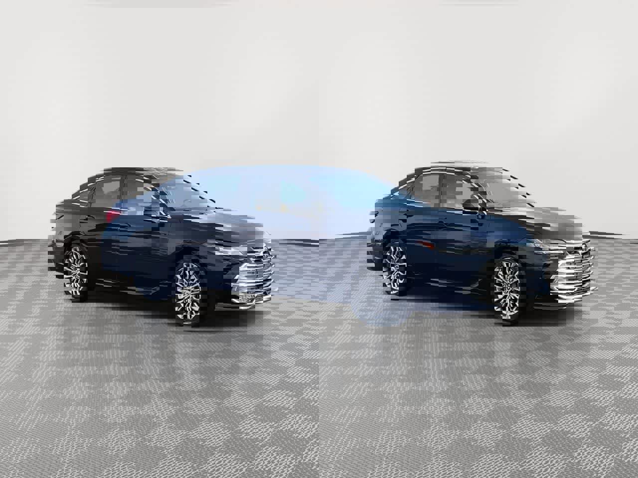 Used 2022 Toyota Avalon Limited w/ Advanced Safety Package image 2