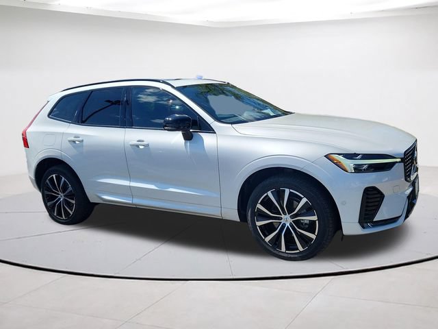 Certified 2024 Volvo XC60 B5 Plus AWD/4WD image 1