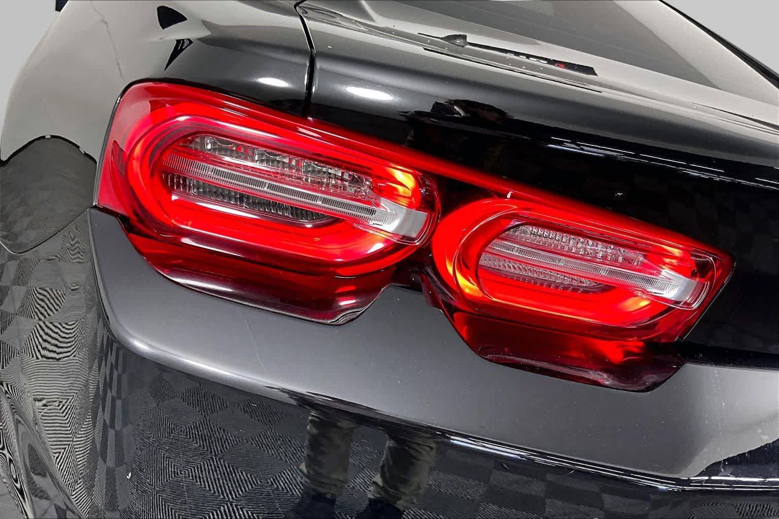 Used 2019 Chevrolet Camaro LT RWD image 26