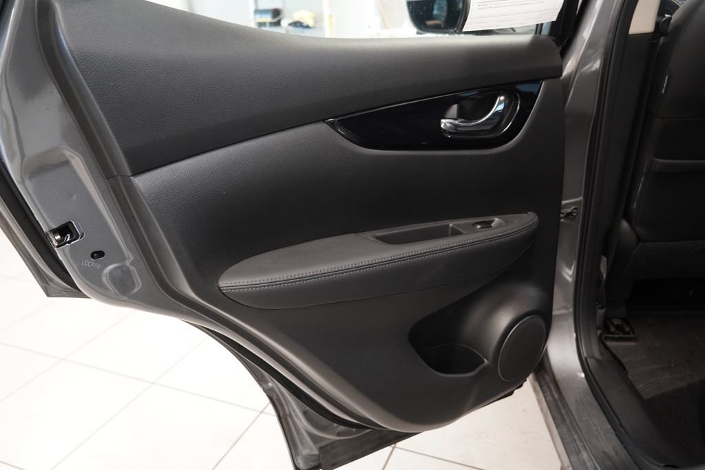 Used 2019 Nissan Rogue Sport SL w/ Premium Package AWD/4WD image 25
