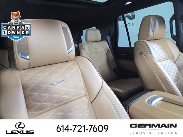 Used 2023 Cadillac Escalade Premium Luxury w/ LPO, Radiant Package AWD/4WD image 19