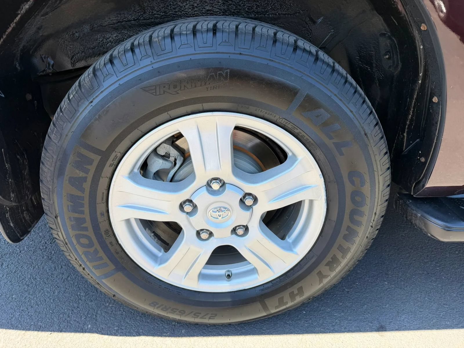 Used 2013 Toyota Sequoia SR5 AWD/4WD image 30