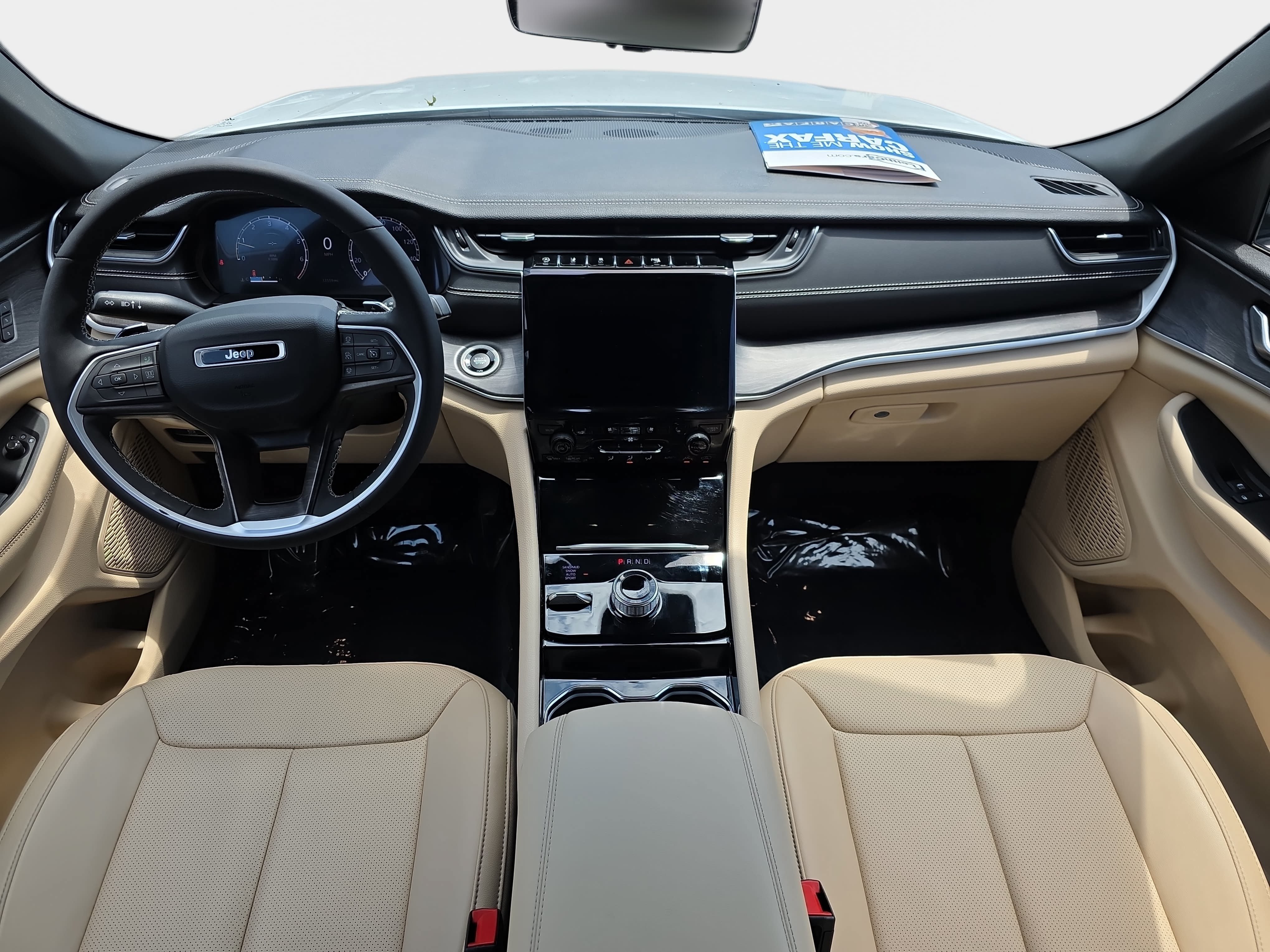 Certified 2023 Jeep Grand Cherokee L Limited w/ Luxury Tech Group II AWD/4WD image 9