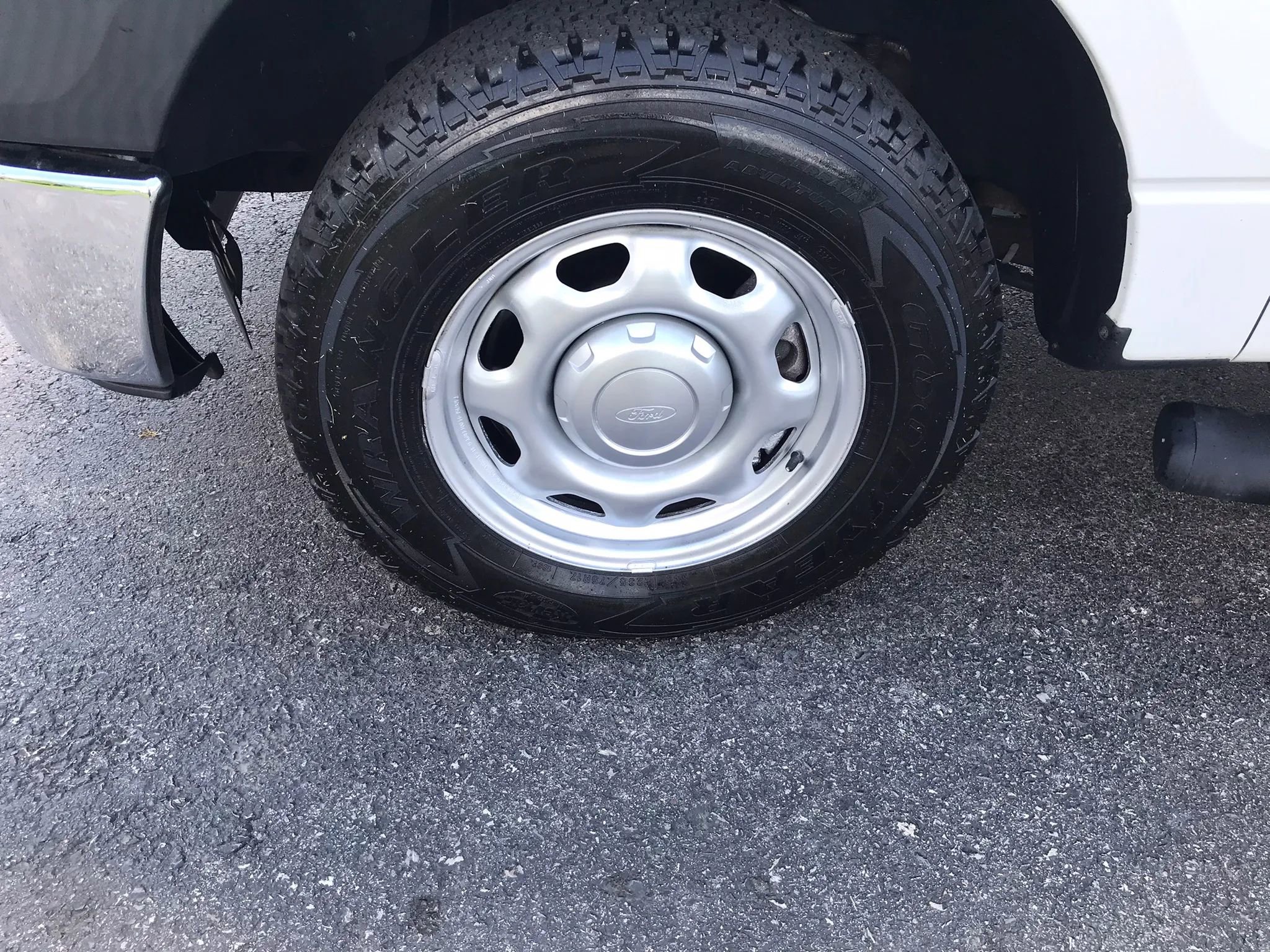 Used 2013 Ford F150 XL w/ Mid Equipment Group RWD image 30