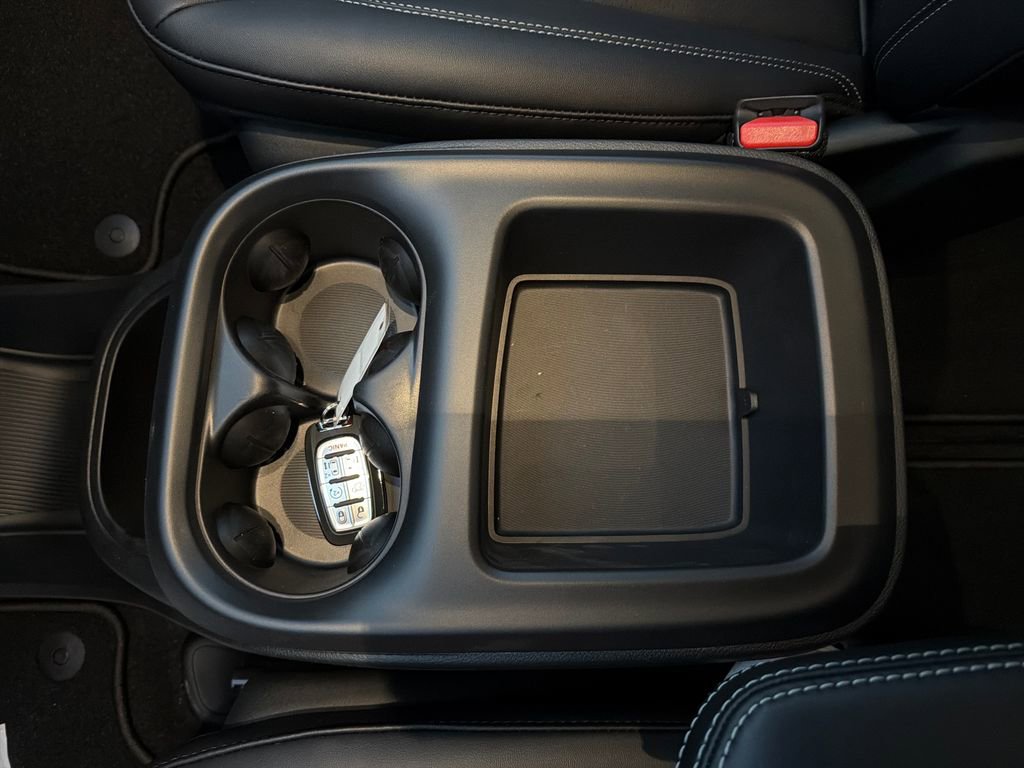 New 2026 Chrysler Pacifica Select image 24