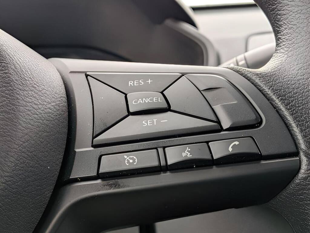 Certified 2025 Nissan Altima 2.5 S FWD image 15