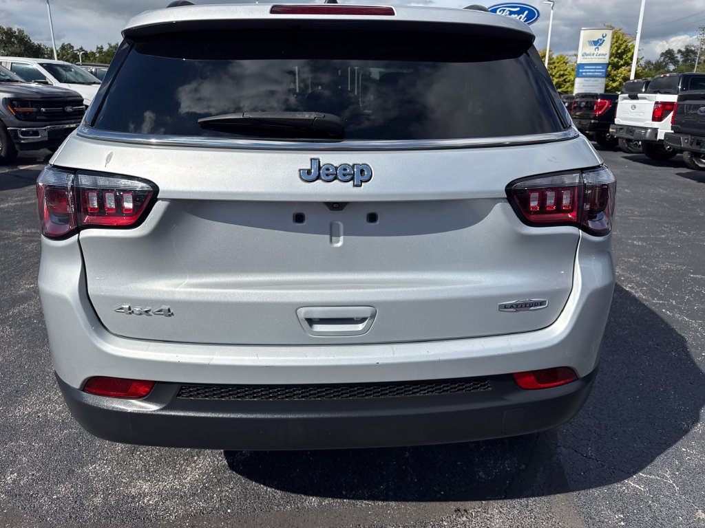 Used 2024 Jeep Compass Latitude AWD/4WD image 8