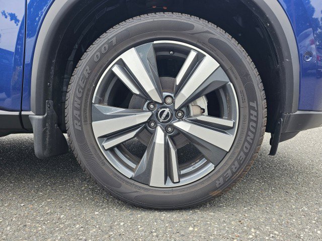 Used 2023 Nissan Rogue Platinum AWD/4WD image 9