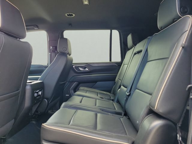 Used 2024 GMC Yukon XL SLT RWD image 11