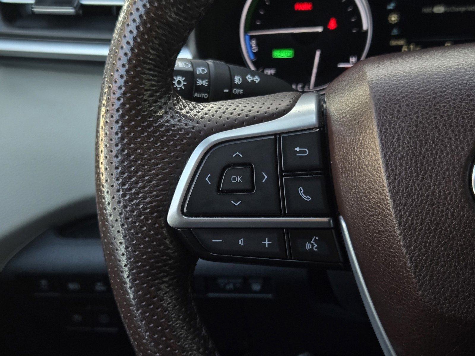 Certified 2022 Toyota Sienna Platinum image 24