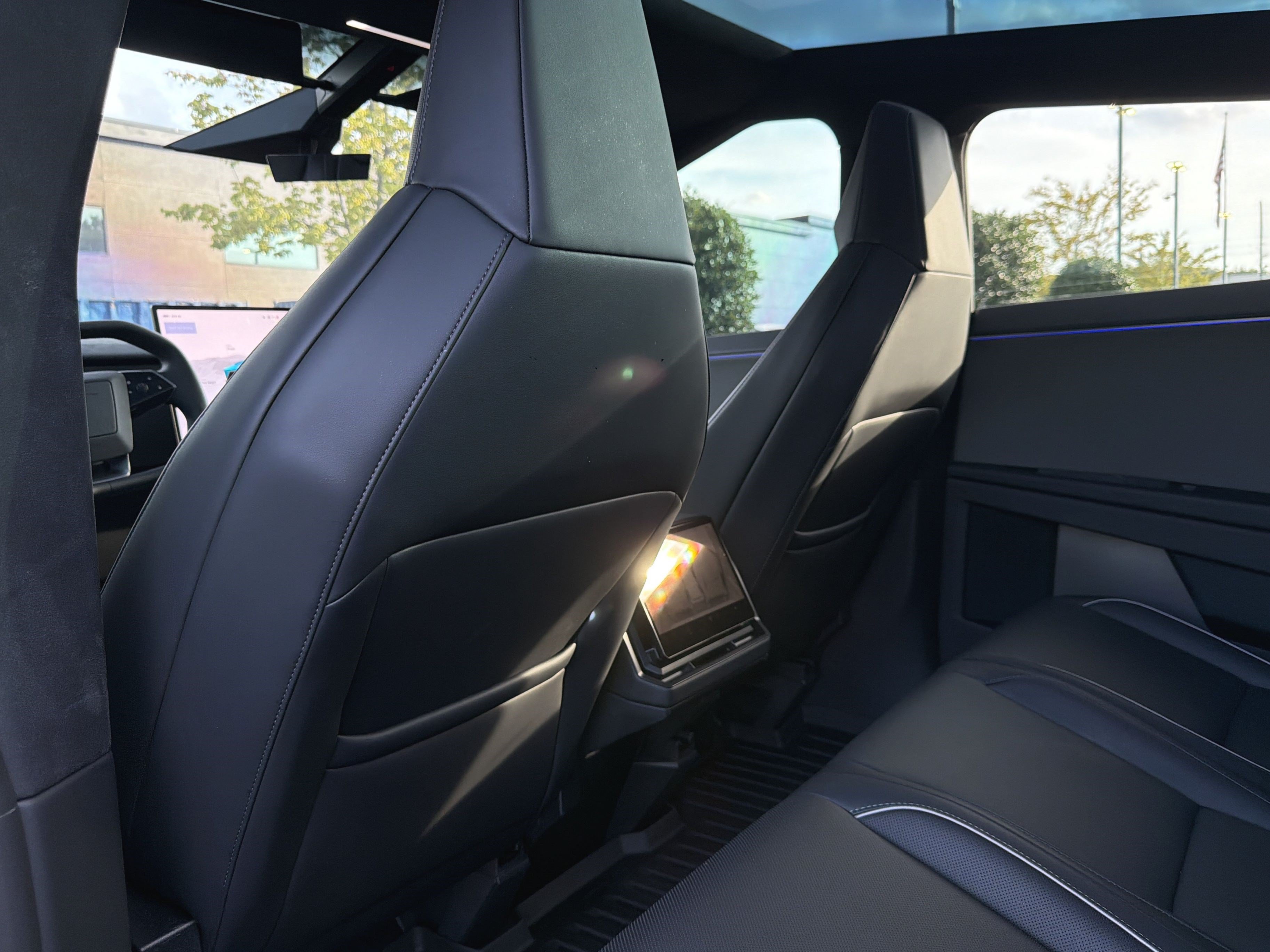 Used 2024 Tesla Cybertruck Cyberbeast AWD/4WD image 36