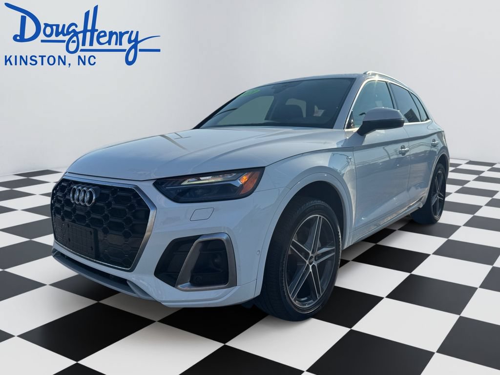 Used 2021 Audi Q5 e Prestige AWD/4WD image 1
