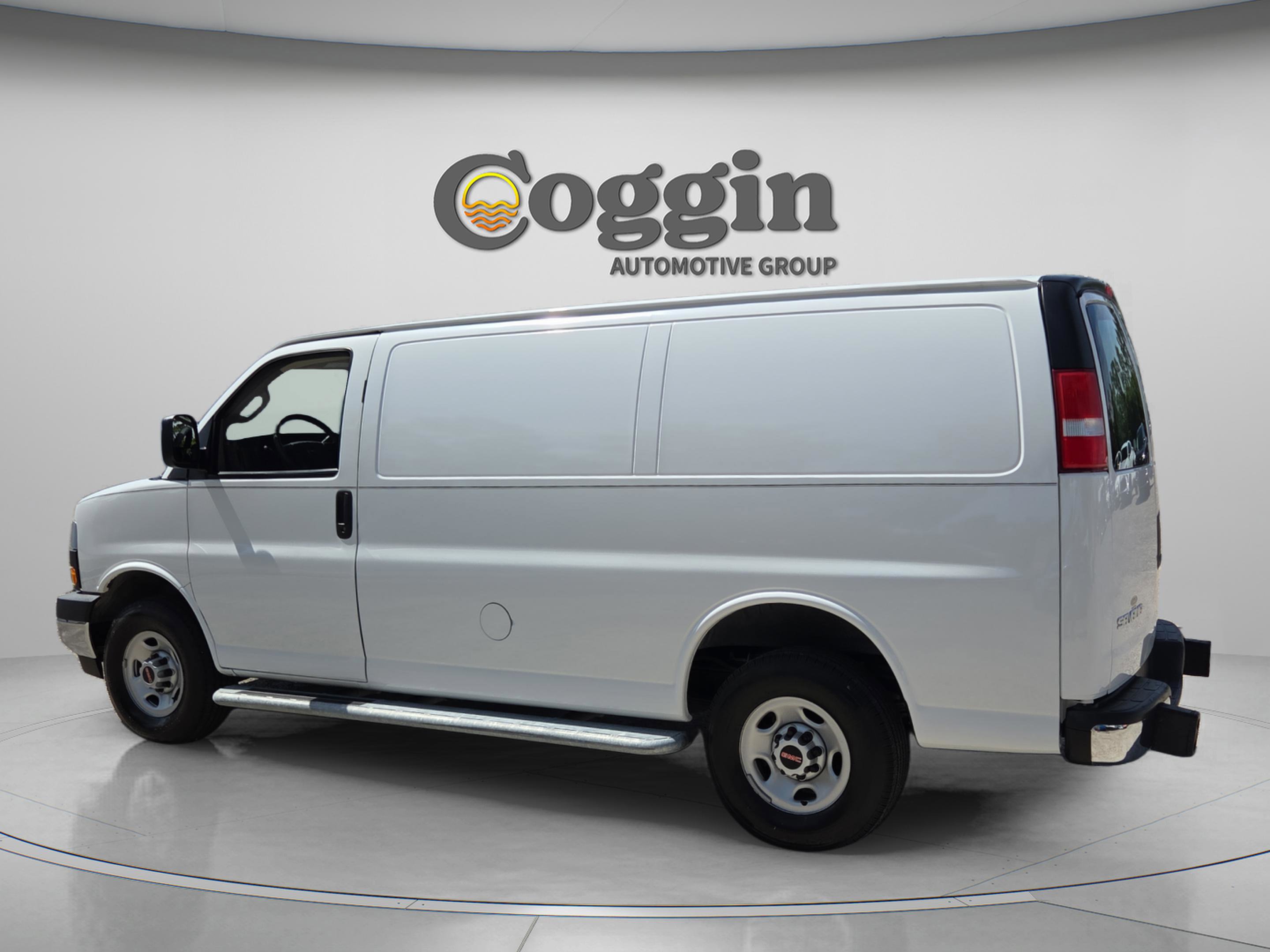 Used 2024 GMC Savana 2500 w/ Driver Convenience Package RWD image 3