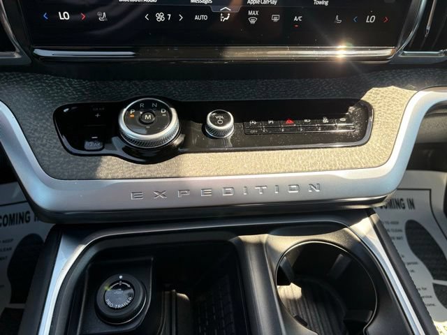 Used 2025 Ford Expedition Tremor AWD/4WD image 21