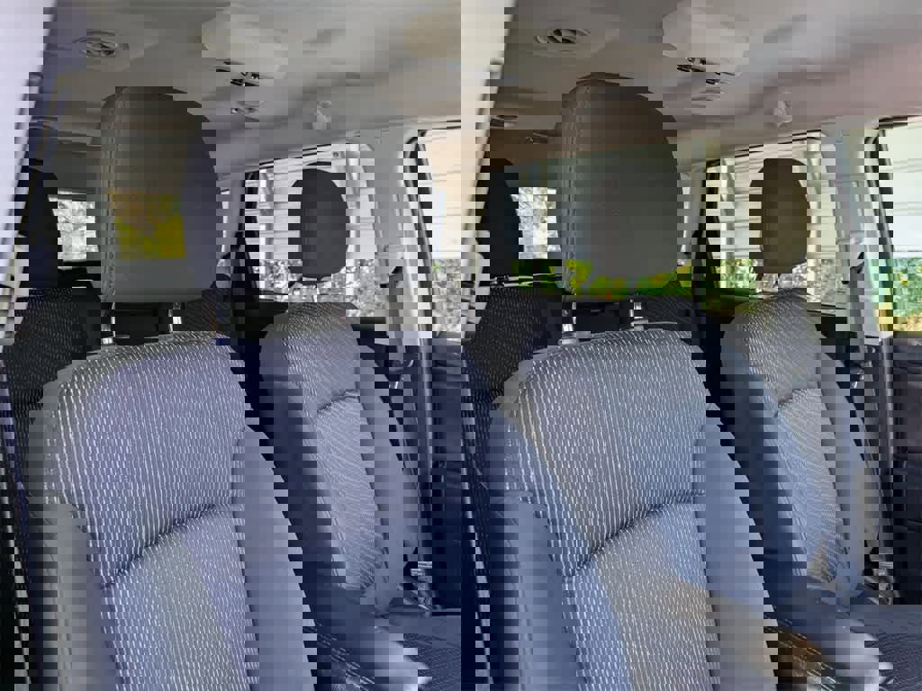 Used 2016 Dodge Journey SE w/ Flexible Seating Group image 6