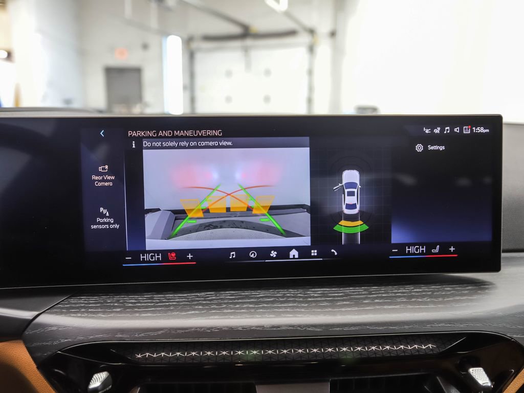 New 2026 BMW 330i xDrive Sedan w/ Premium Package image 19