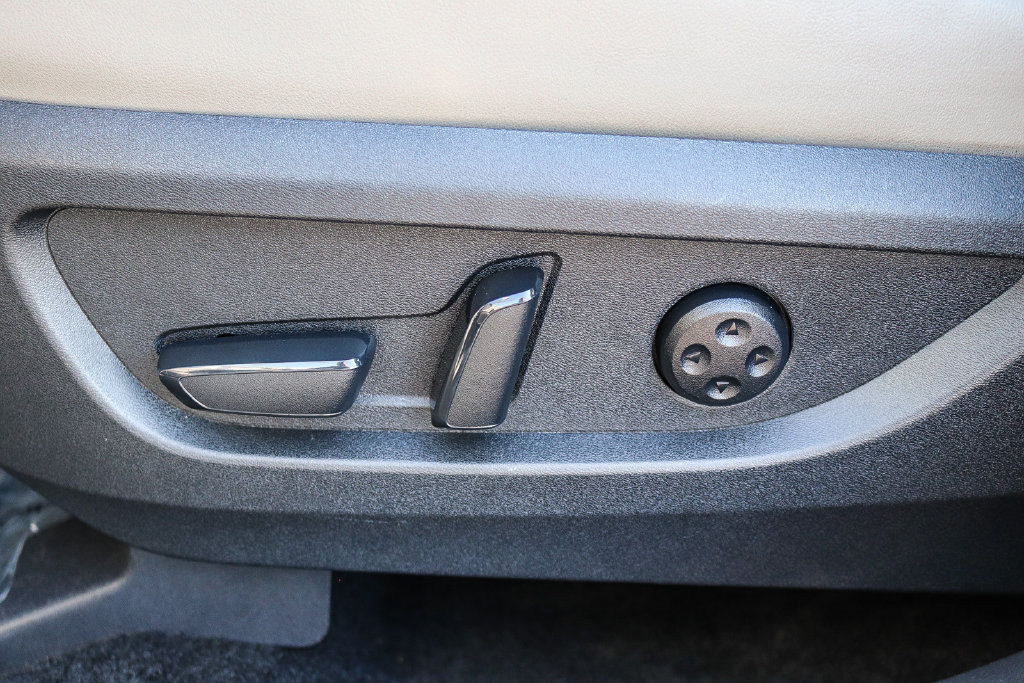 Certified 2023 INFINITI QX50 Luxe FWD image 20