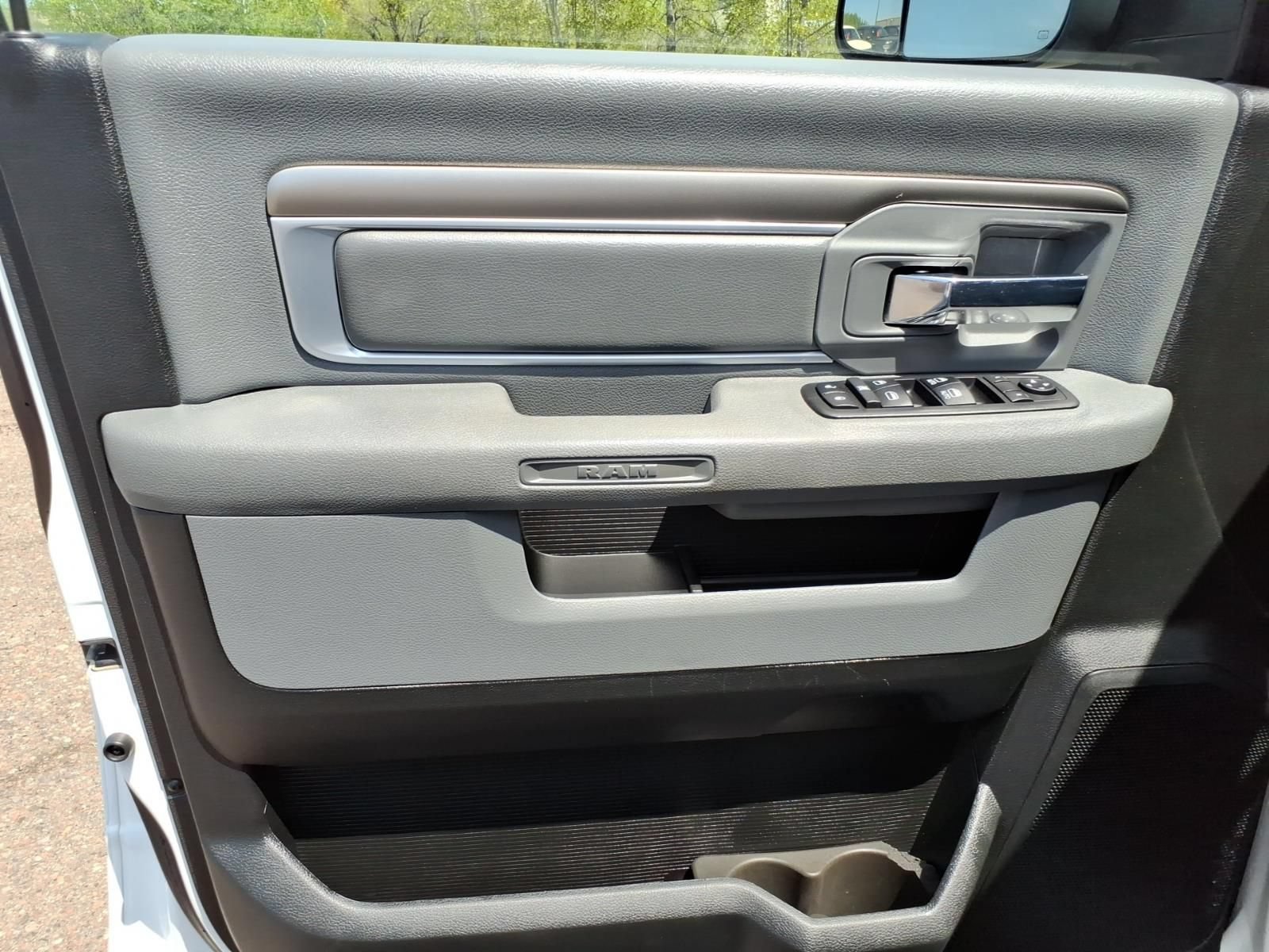 Used 2018 RAM 3500 Big Horn AWD/4WD image 10