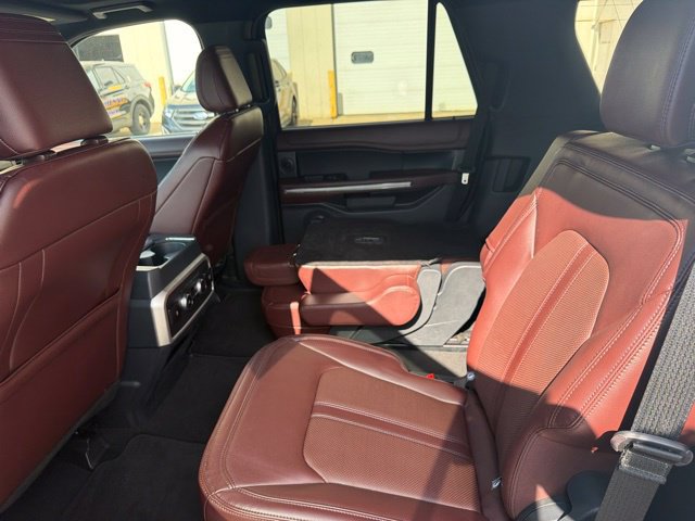 Used 2023 Ford Expedition Limited AWD/4WD image 15