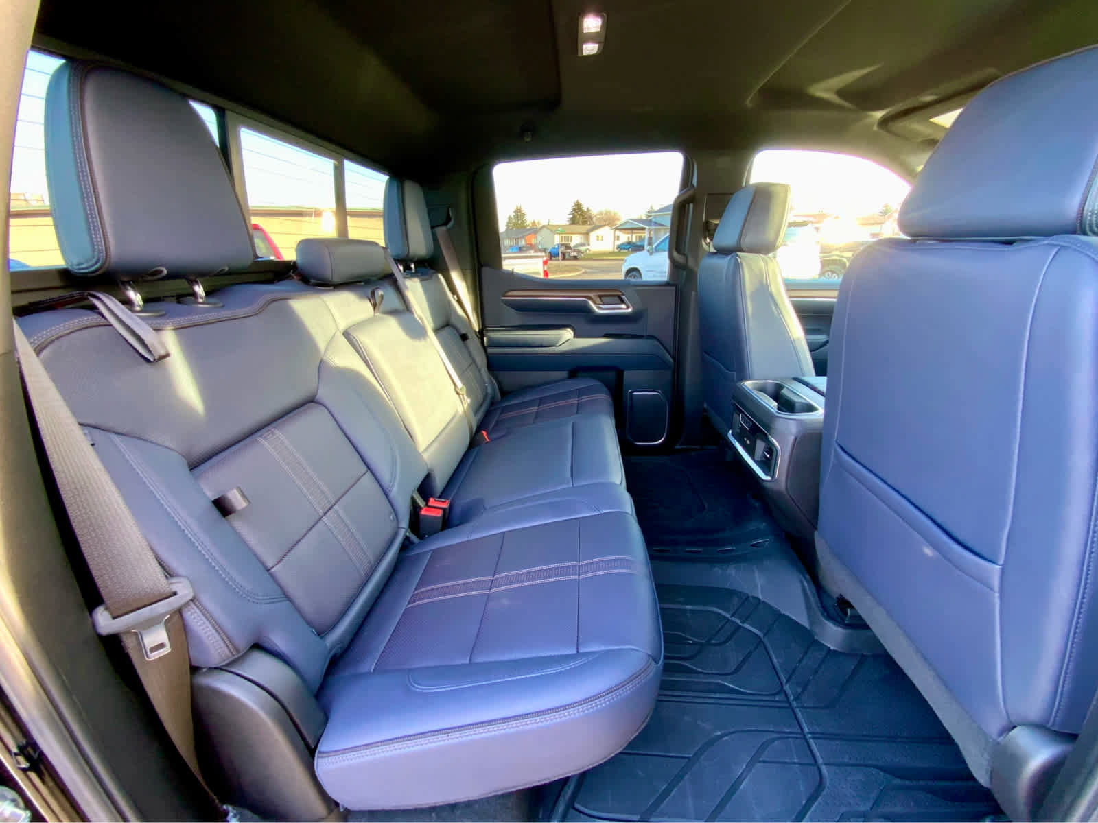 Used 2024 Chevrolet Silverado 1500 High Country w/ Technology Package image 27