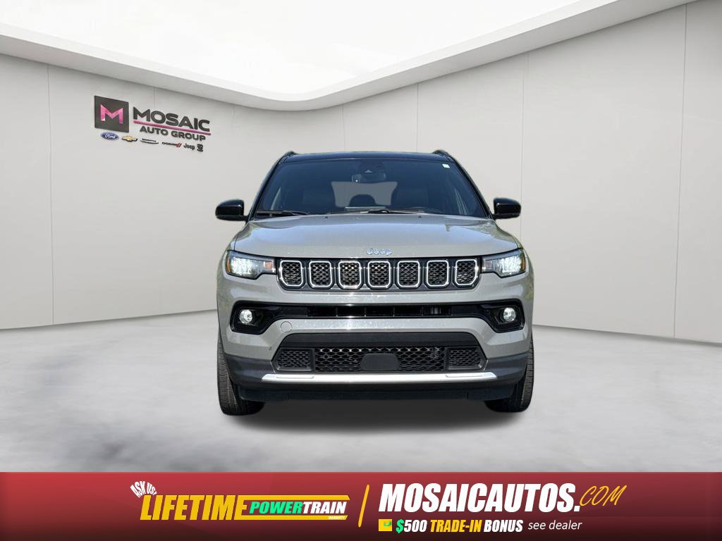 Used 2024 Jeep Compass Limited AWD/4WD image 2