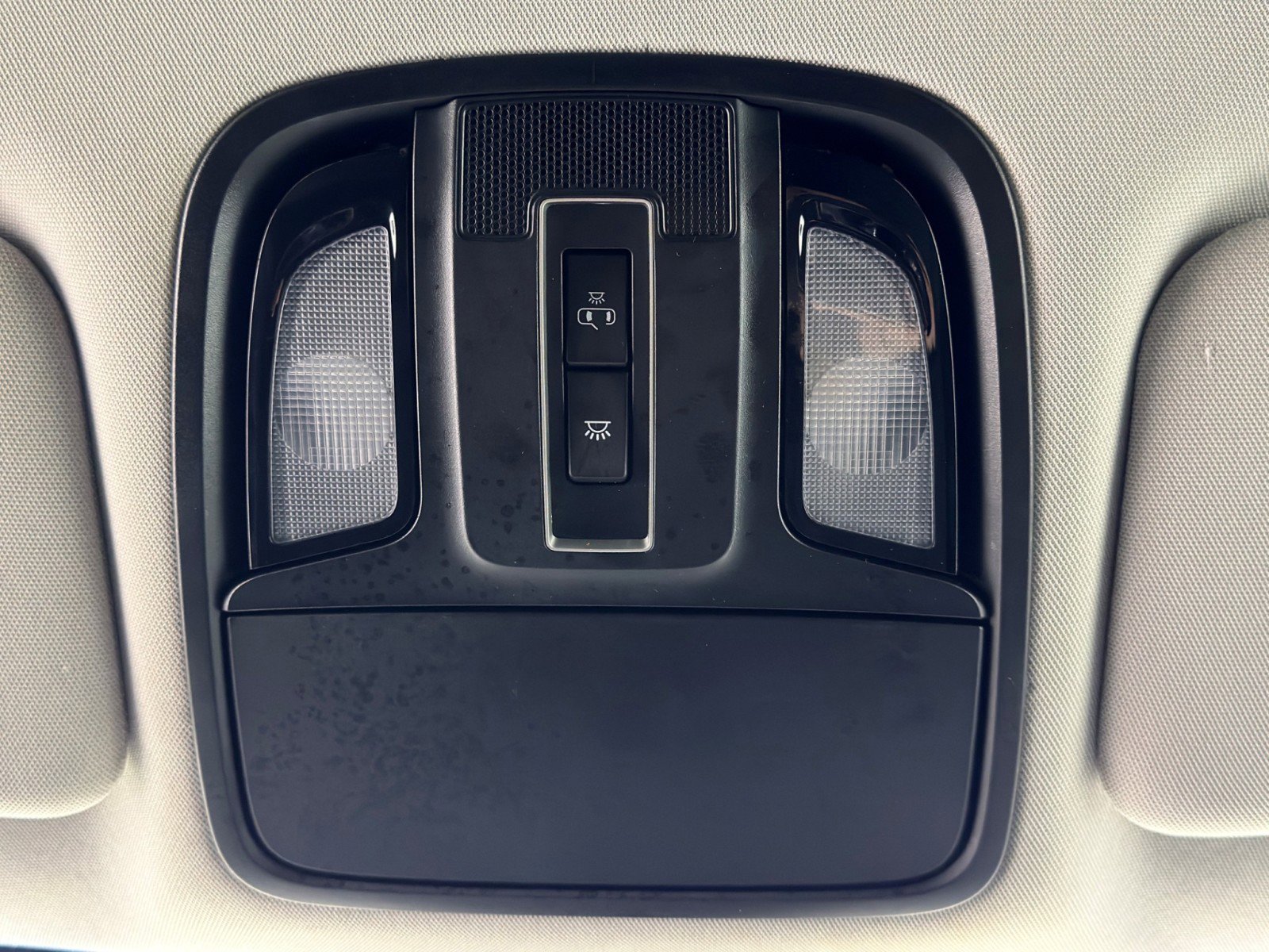 Used 2019 Kia Sorento LX w/ LX Convenience Package image 30