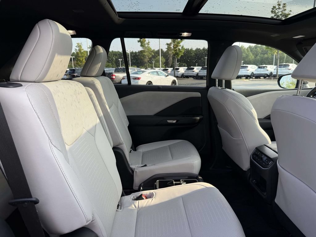 Used 2025 Lexus TX 350 AWD w/ Technology Package image 16