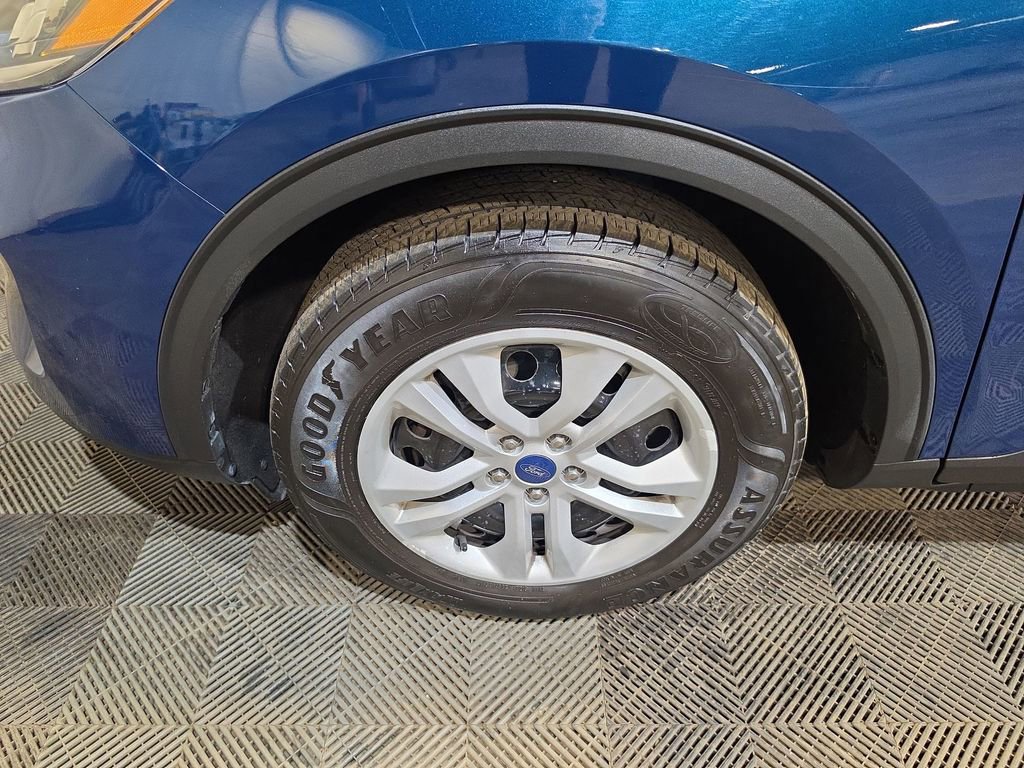 Used 2020 Ford Escape S AWD/4WD image 18