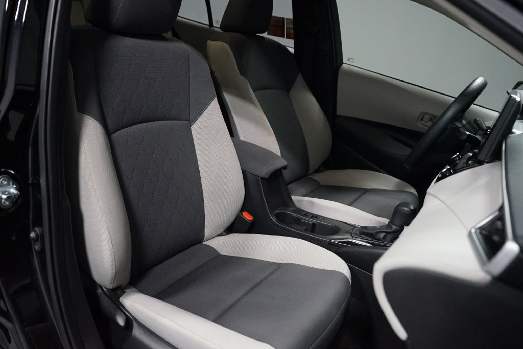 Certified 2025 Toyota Corolla LE FWD image 25