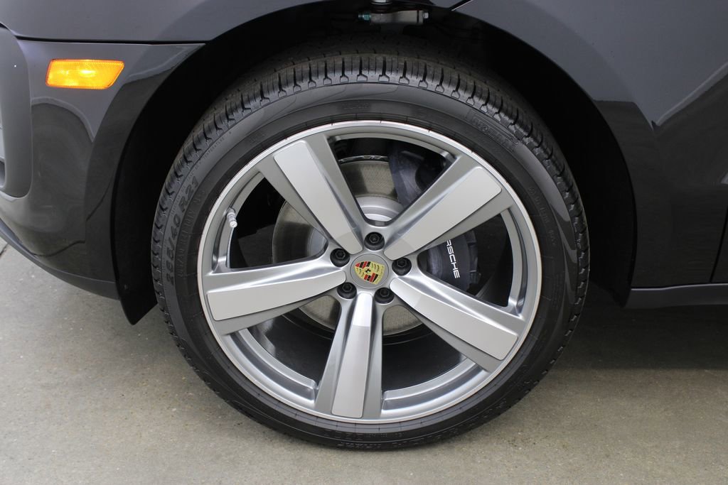 New 2026 Porsche Macan image 13